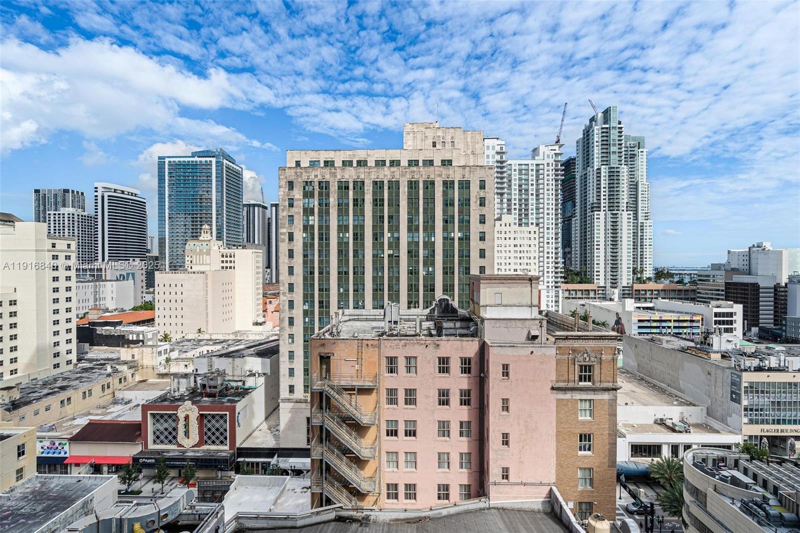 CENTRO CONDO - Residential Lease