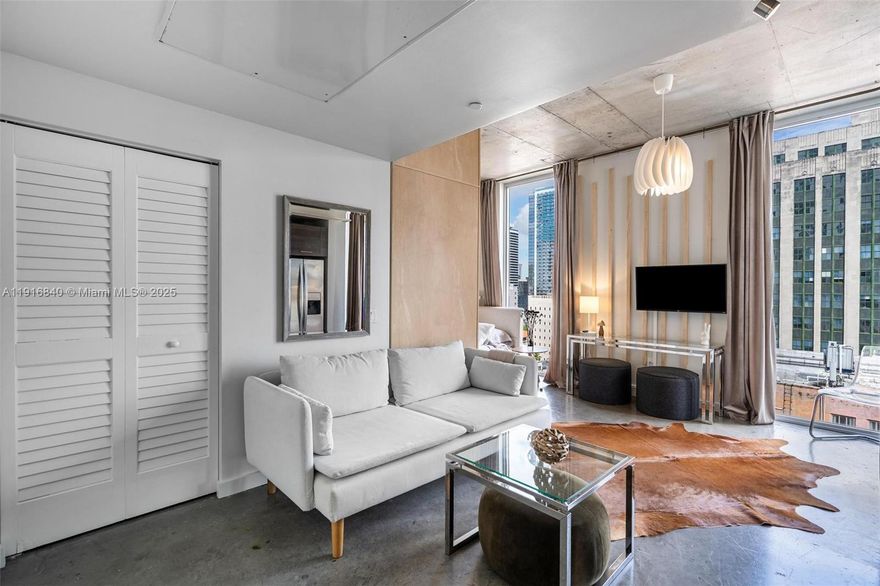 Prime location with stunning views of the Intracoastal and Miami’s skyline. Enjoy beautiful sunrises from this luxury loft with high ceilings, great natural light, and stylish furnishings—just bring your toothbrush. The building offers energy-efficient appliances, Italian cabinetry, a dishwasher, and in-unit washer/dryer. Features include epoxy floors, blackout shades, a custom closet, and a rain-massage shower, plus an open terrace. Amenities: rooftop pool, gym, lounge, basic cable and internet. Steps from Bayfront Park, Metromover, Whole Foods, and major highways. Available Dec 1, 2025.