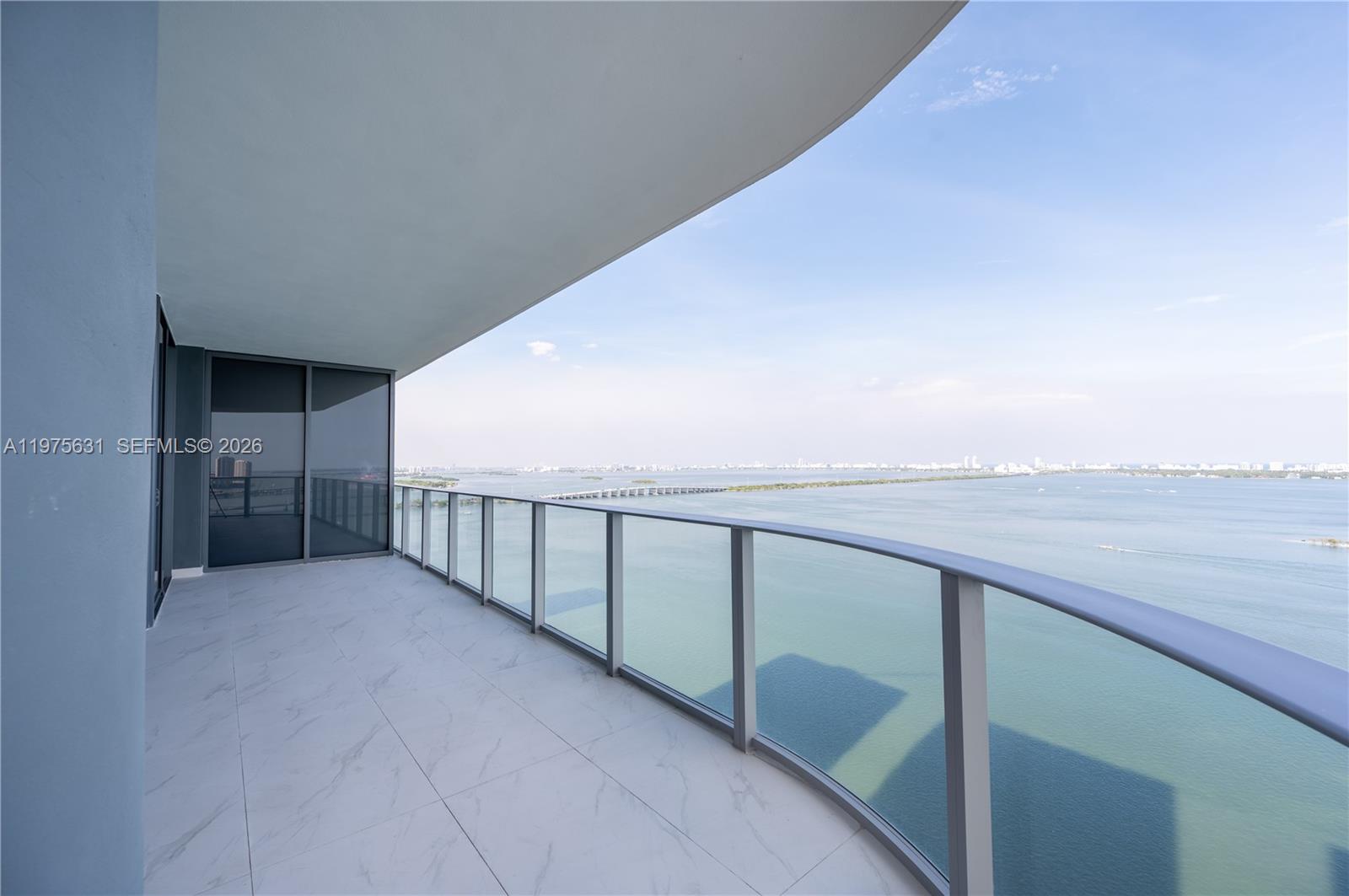 ARIA RESERVE - Residential Lease