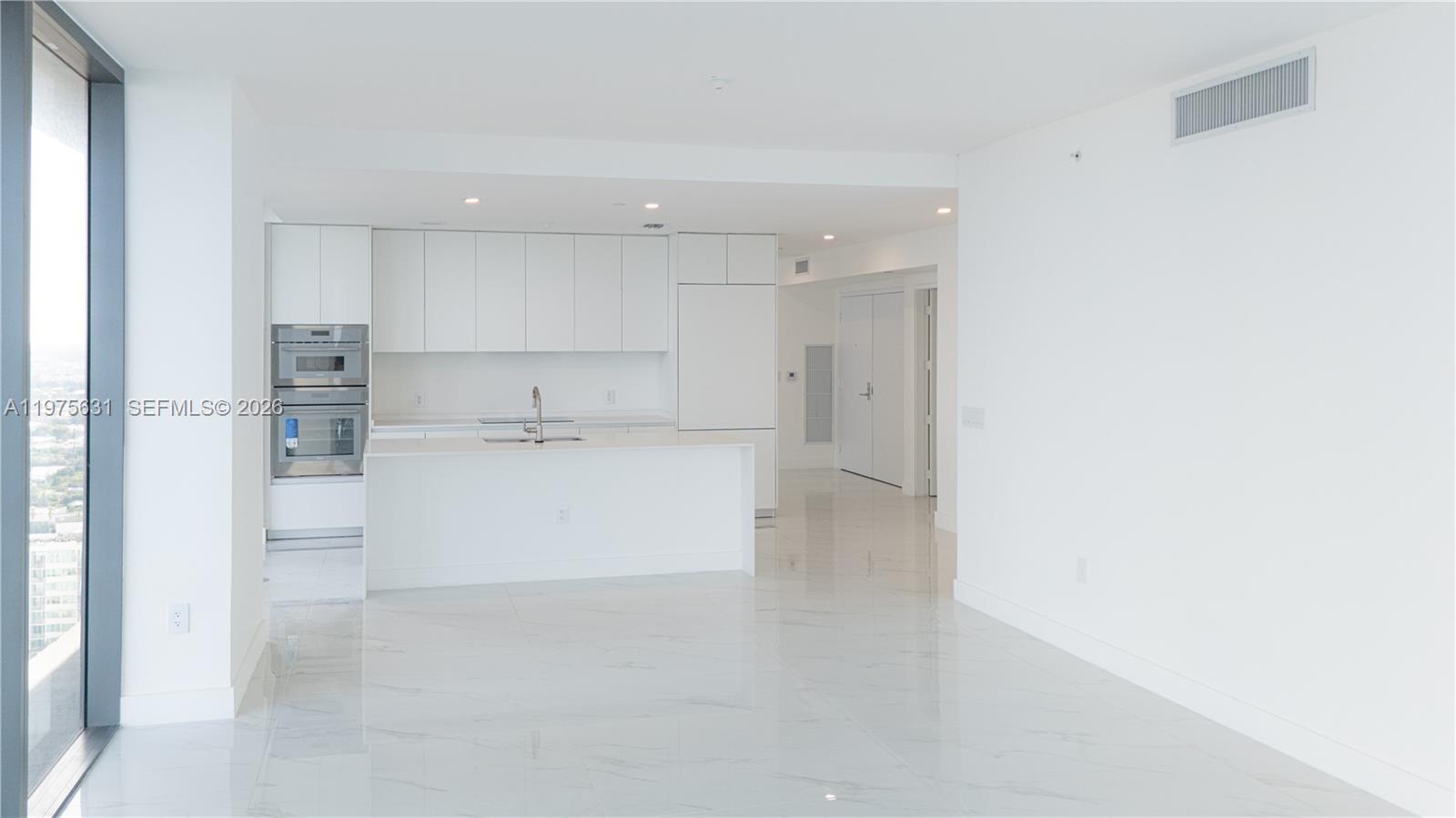 ARIA RESERVE - Residential Lease