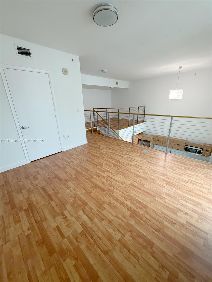 WIND CONDO - Residential