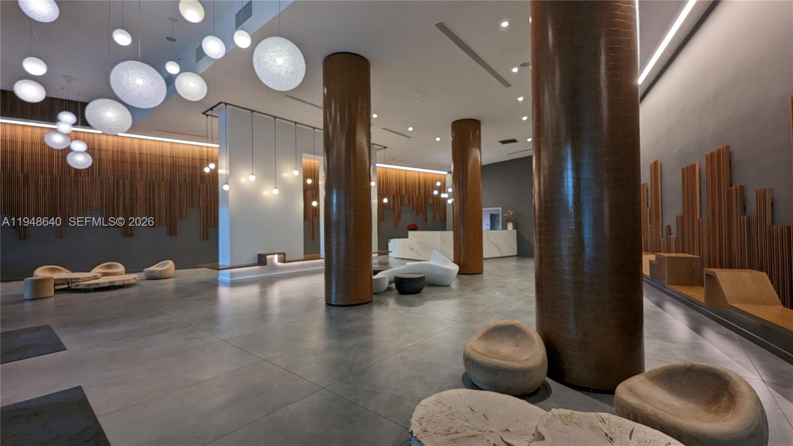 WIND CONDO - Residential