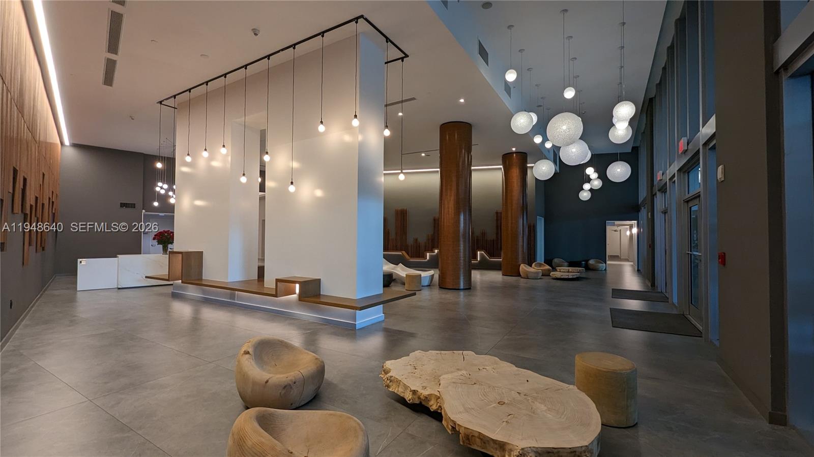 WIND CONDO - Residential