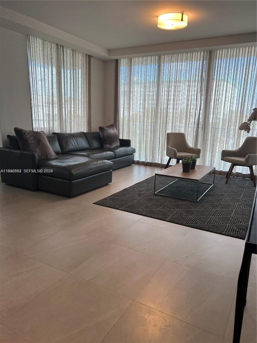1150 102nd St 406