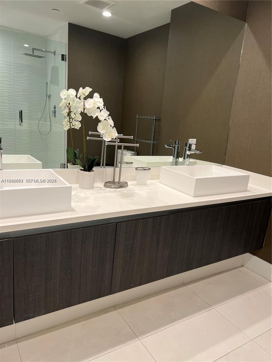 LE JARDIN HOUSE CONDO - Residential Lease