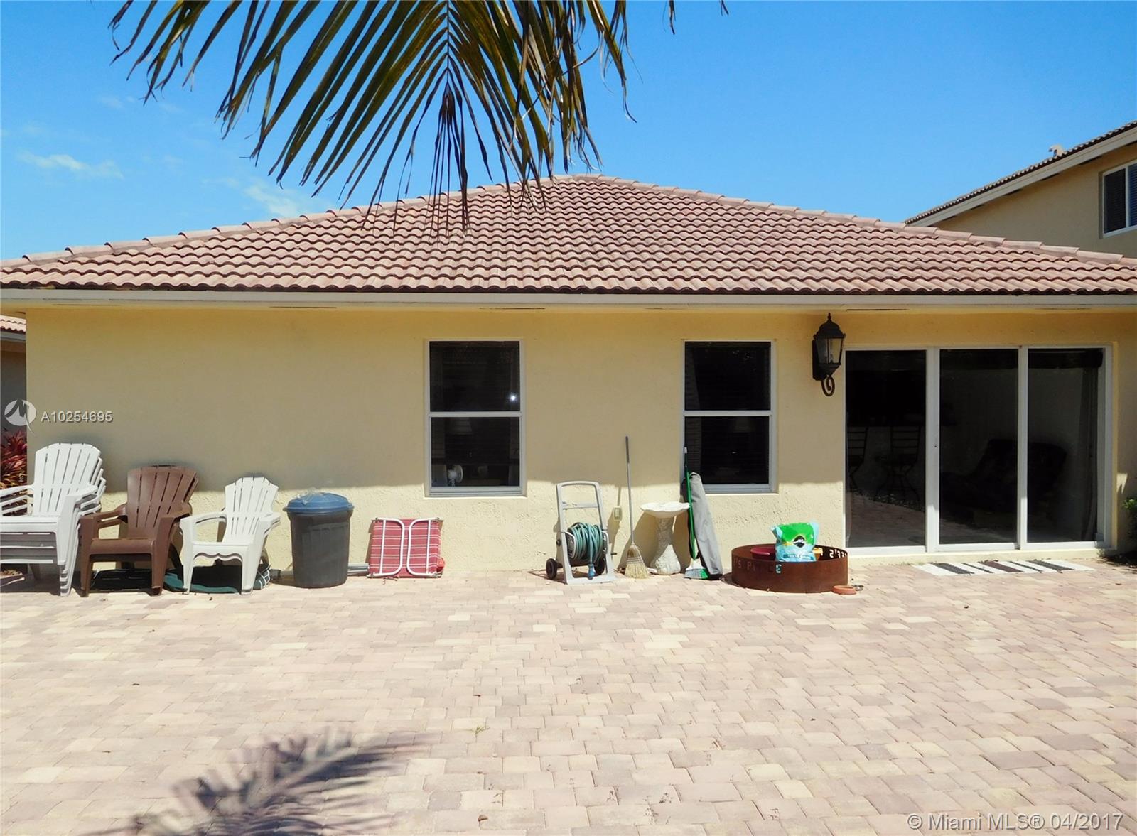 Manatee Cove - Residential