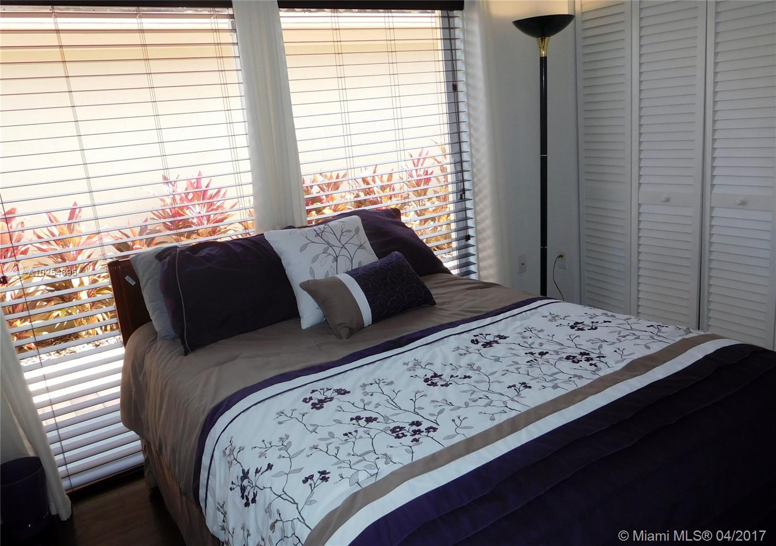 Manatee Cove - Residential