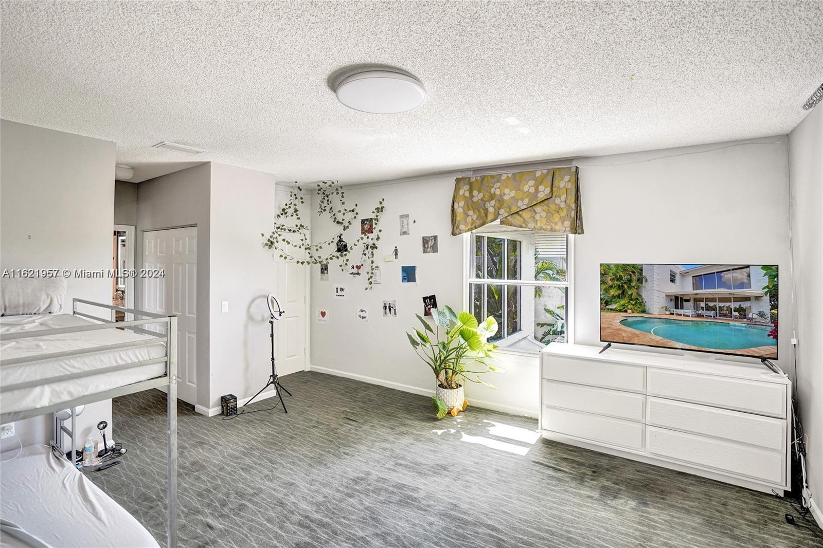 PALMS AT BOCA POINTE - Residential Lease