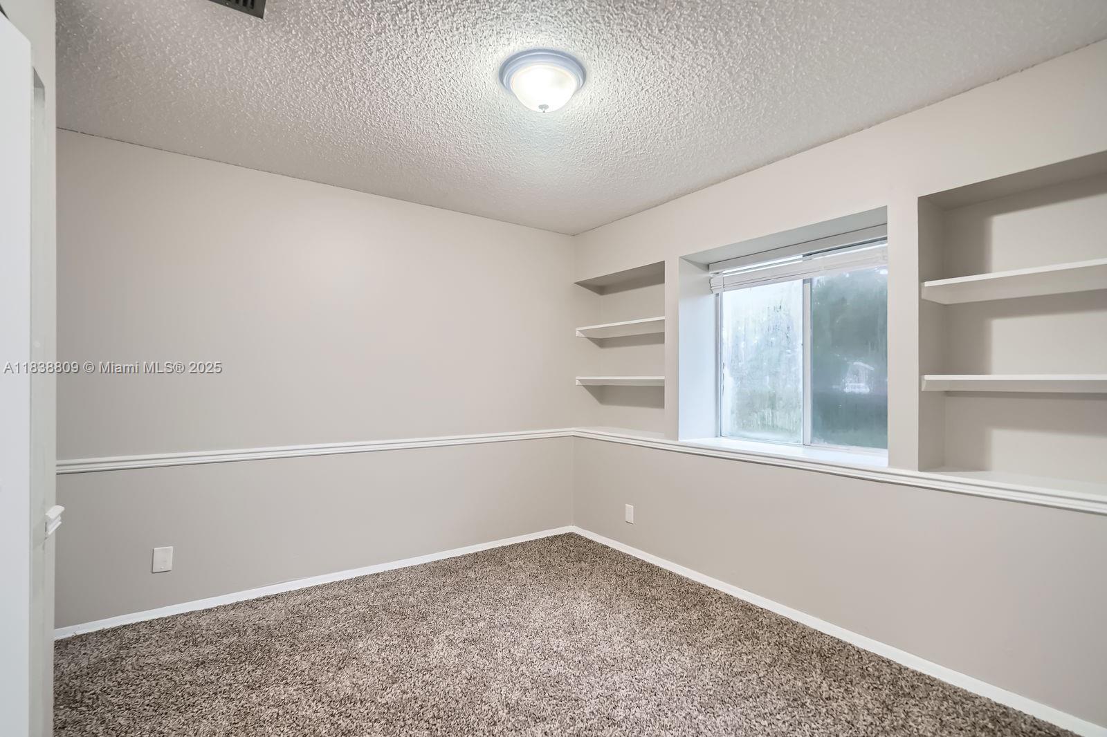 COUNTERPOINT ESTATES 11 - Residential