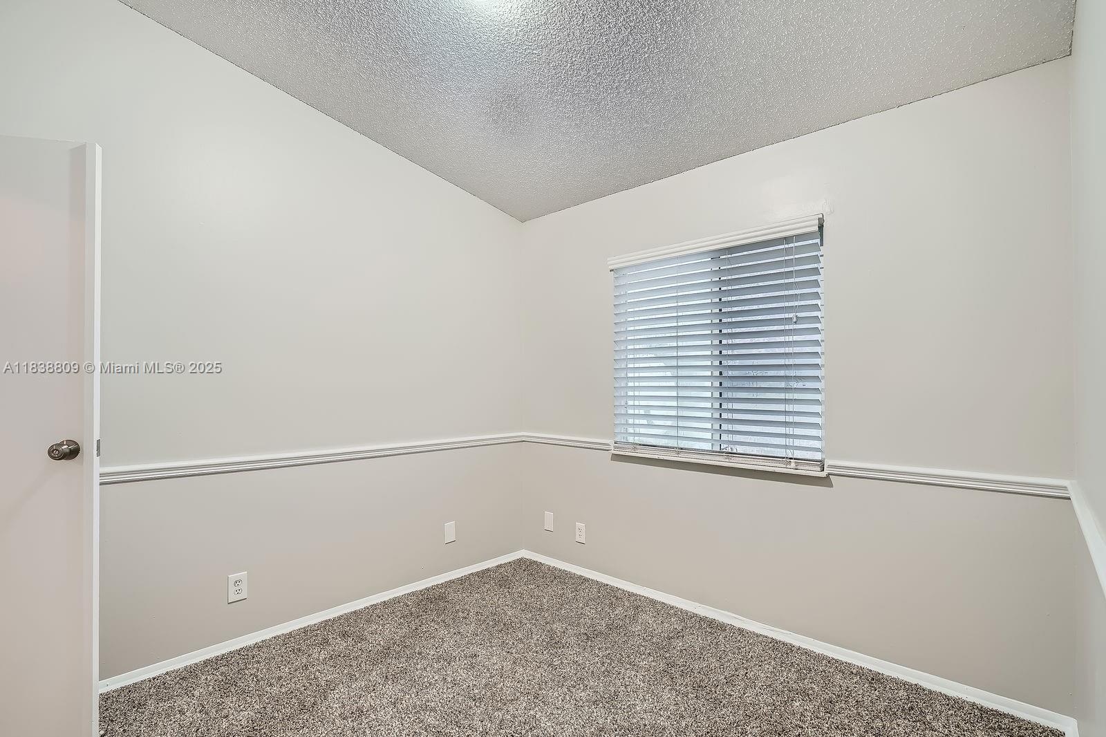 COUNTERPOINT ESTATES 11 - Residential