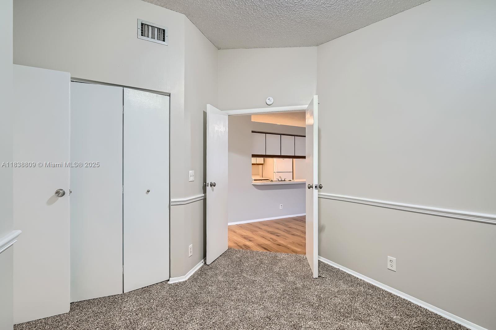 COUNTERPOINT ESTATES 11 - Residential