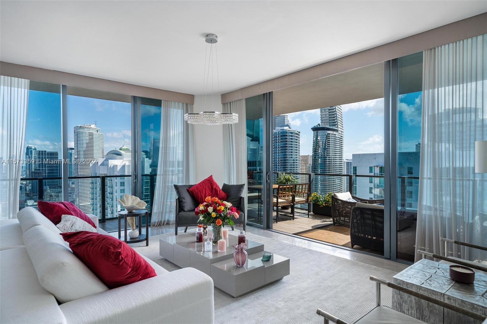 REACH CONDO - Residential