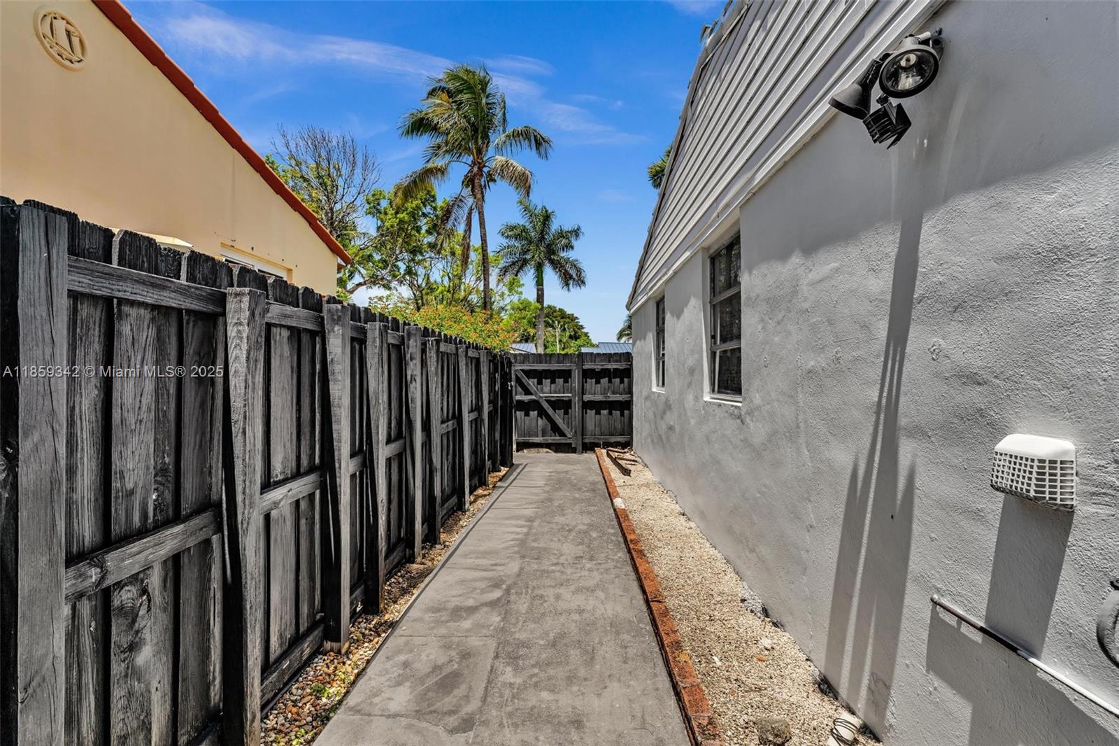 SUNSET TRAILS NO 4 - Residential