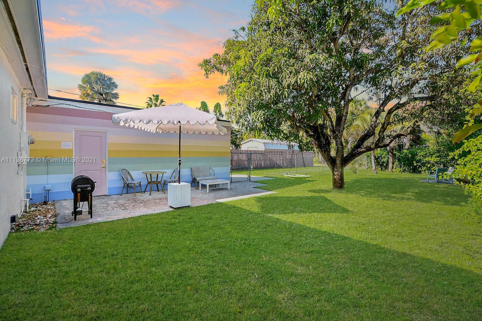 SUNSET TRAILS - Residential