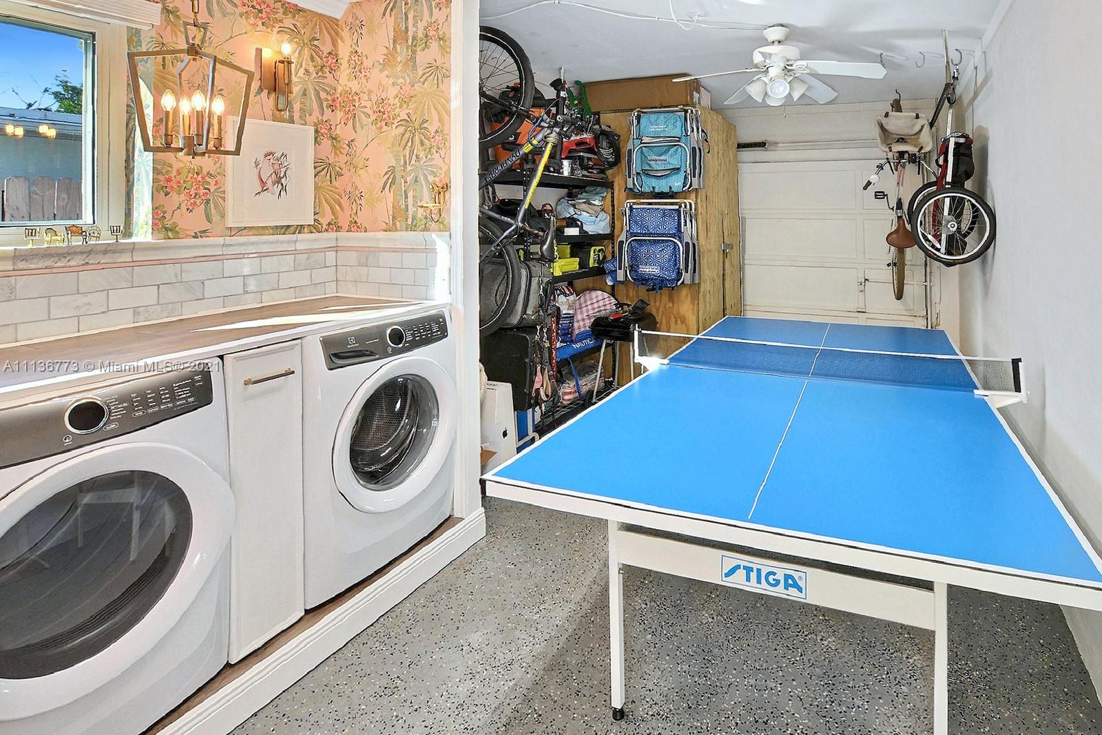 SUNSET TRAILS - Residential