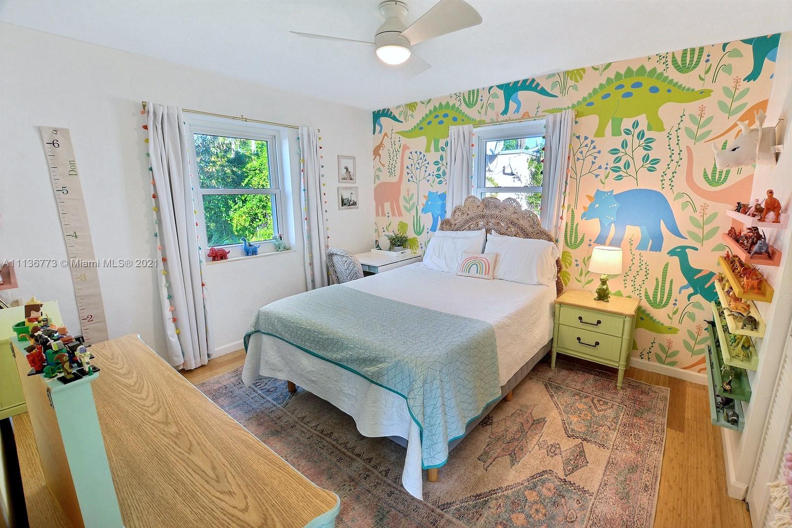 SUNSET TRAILS - Residential