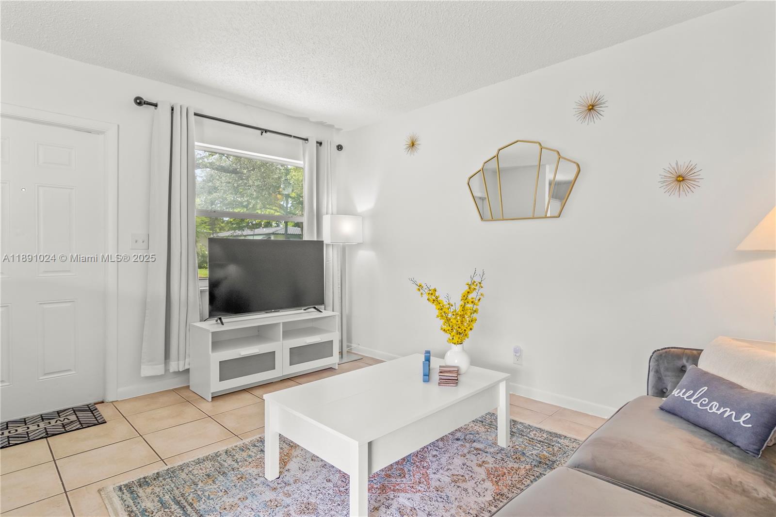 HOLLYWOOD SOUTH SIDE ADD - Residential