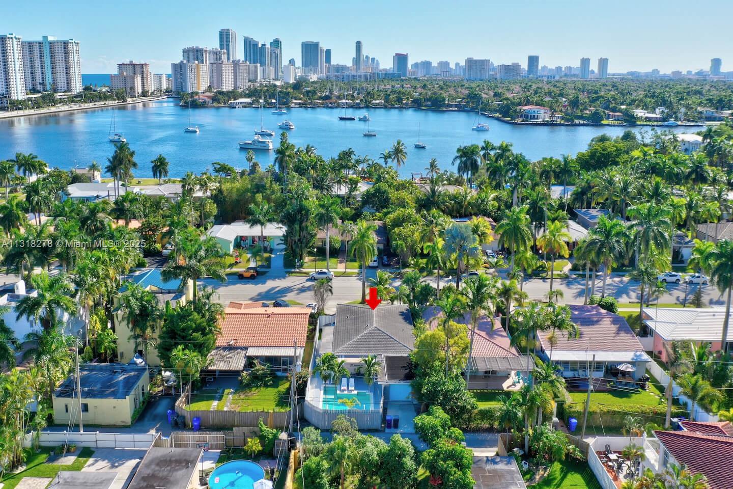 HOLLYWOOD LAKES SECTION - Residential Lease