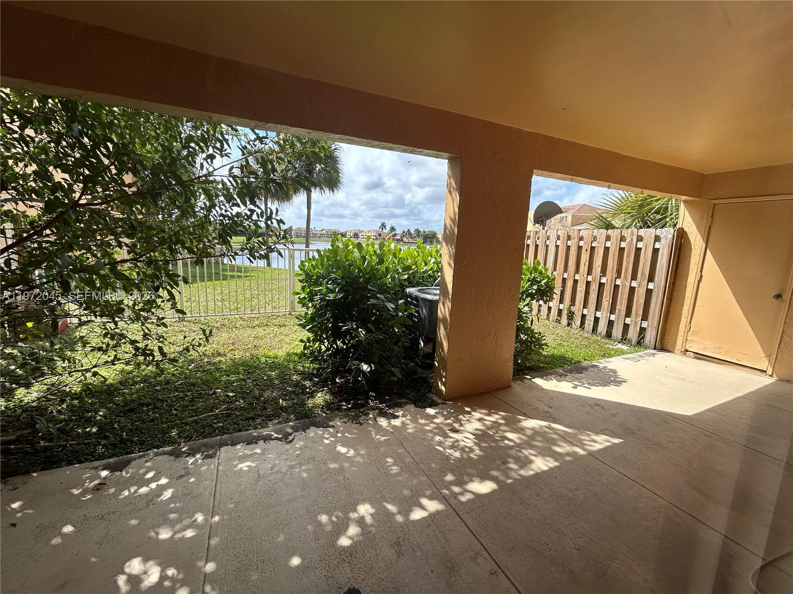 VILLAS AT LAKEVIEW CONDO - Residential