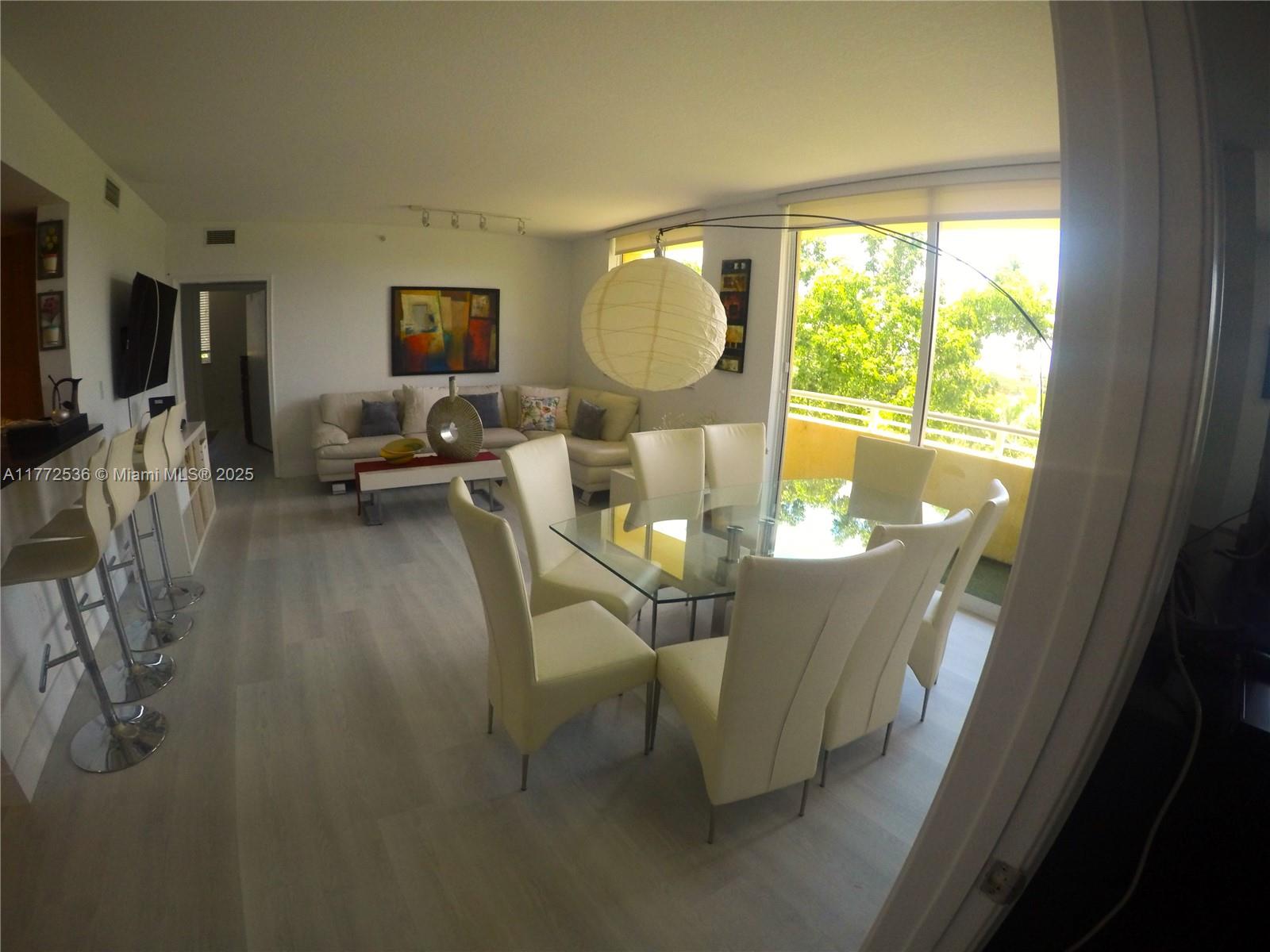 VENTURE AT AVENTURA WEST - Residential Lease
