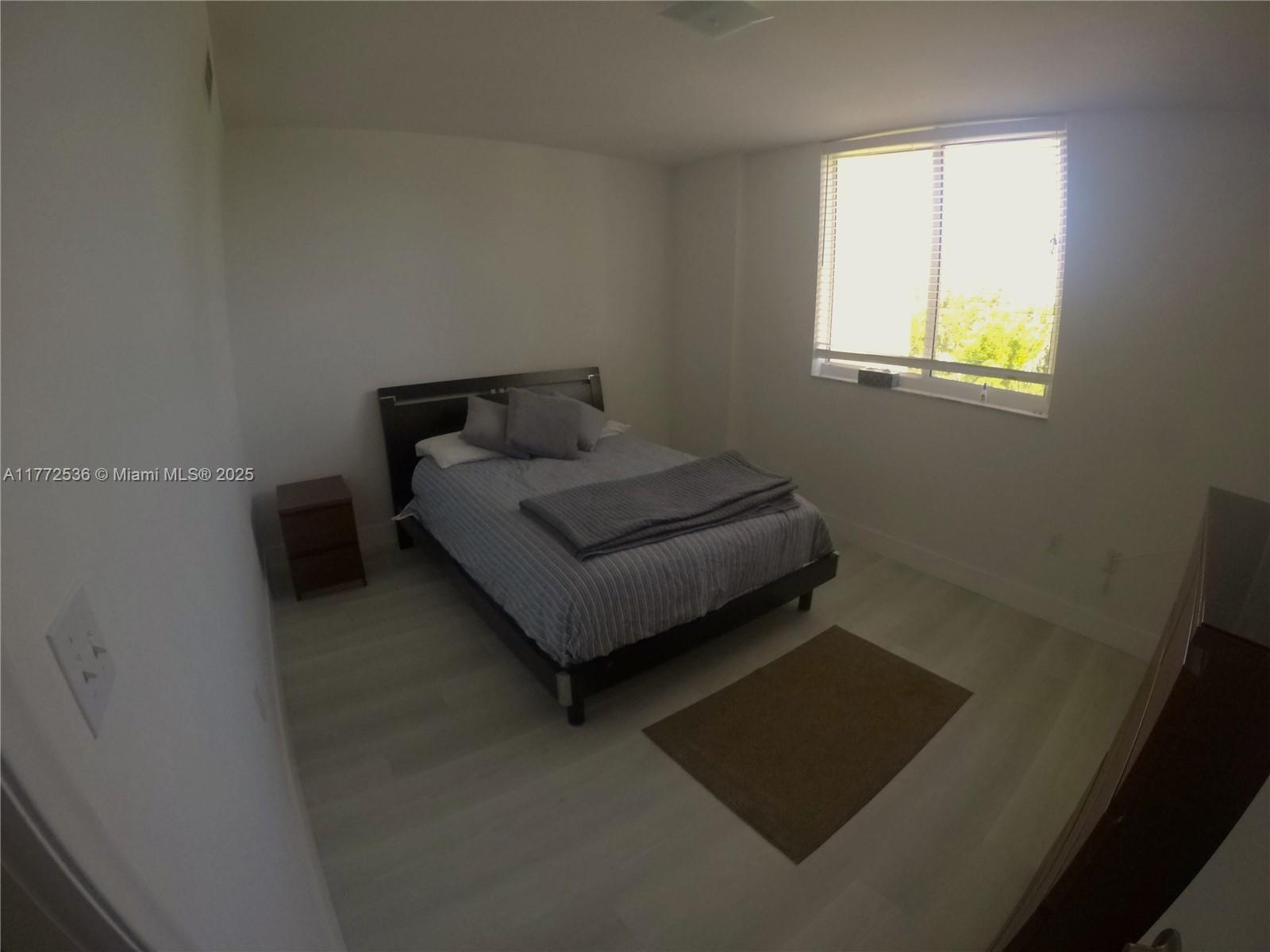 VENTURE AT AVENTURA WEST - Residential Lease
