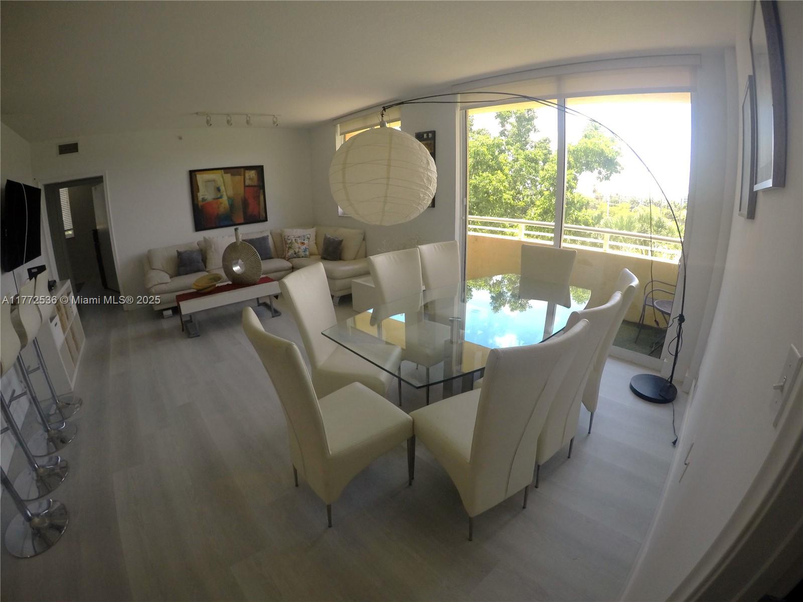 VENTURE AT AVENTURA WEST - Residential Lease