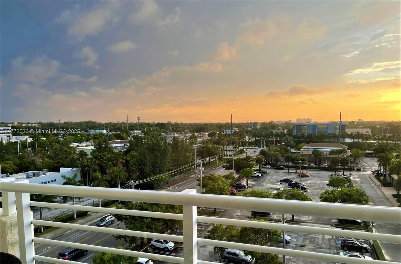VENTURE AT AVENTURA WEST - Residential Lease