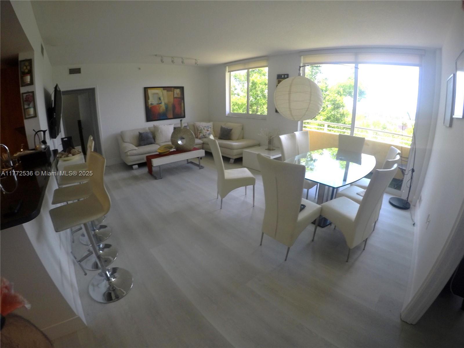 VENTURE AT AVENTURA WEST - Residential Lease