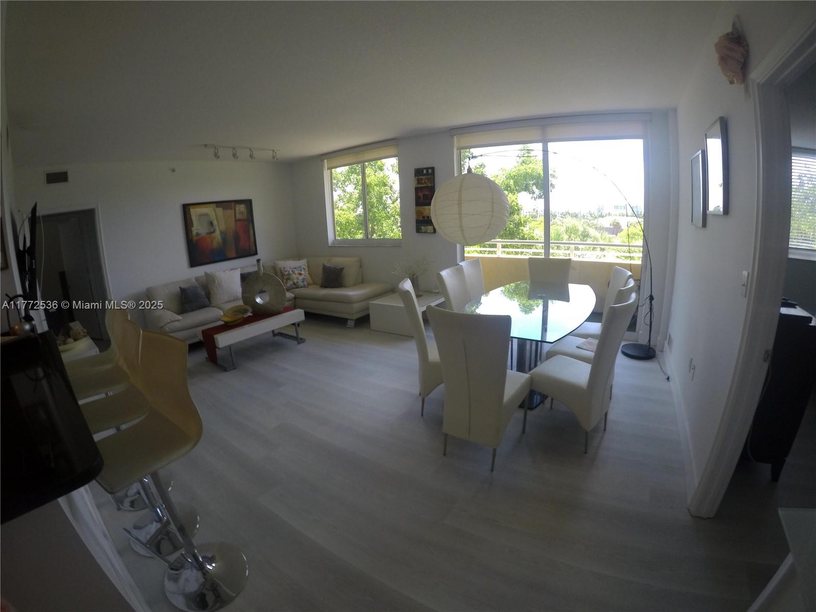VENTURE AT AVENTURA WEST - Residential Lease