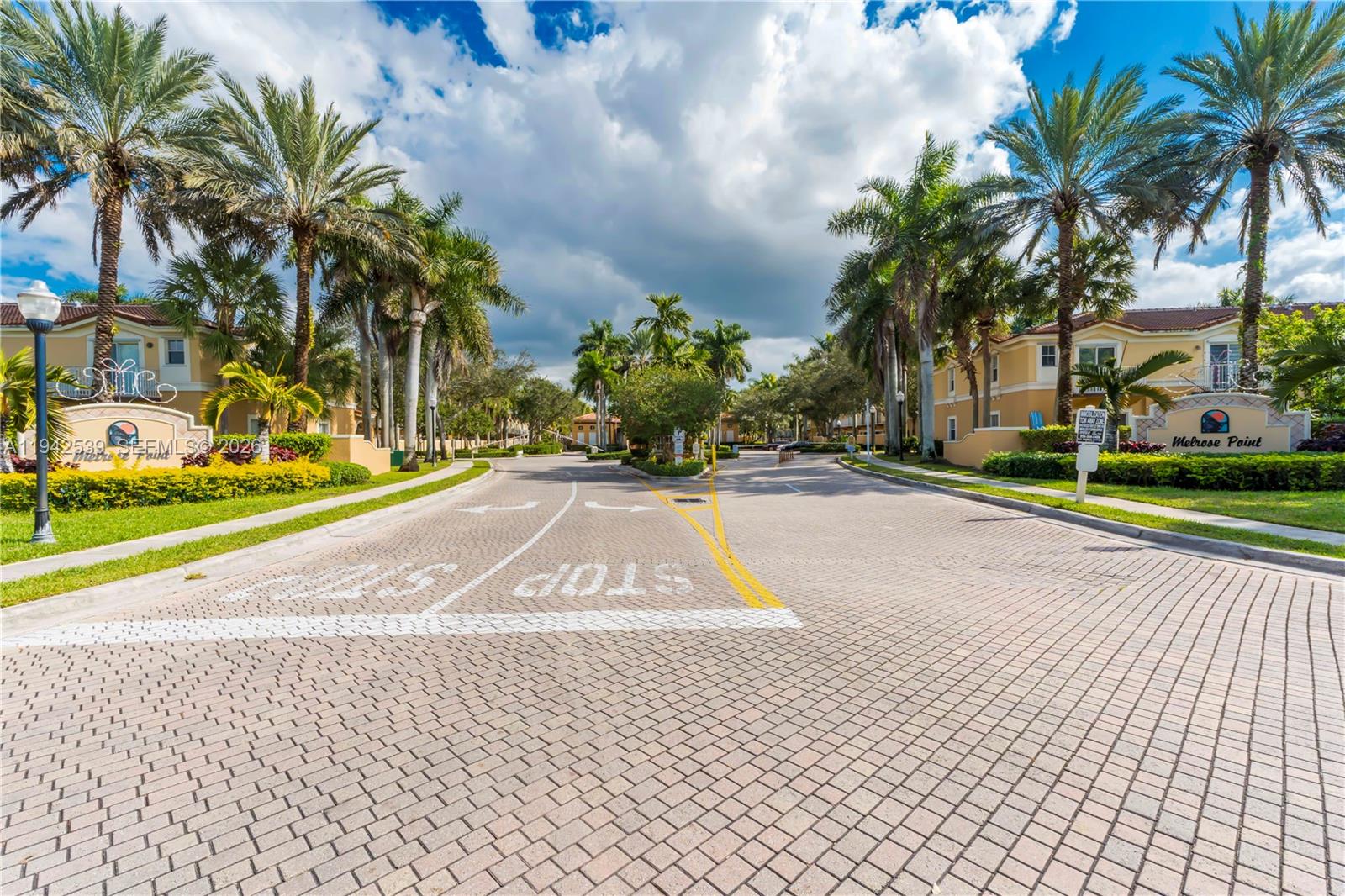 MELROSE POINT CONDO - Residential