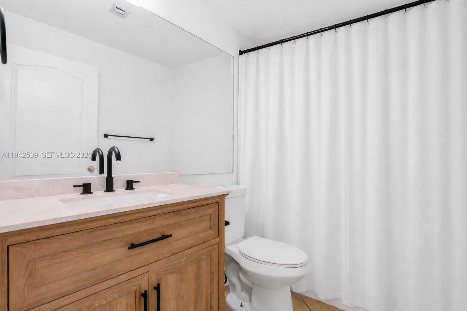 MELROSE POINT CONDO - Residential