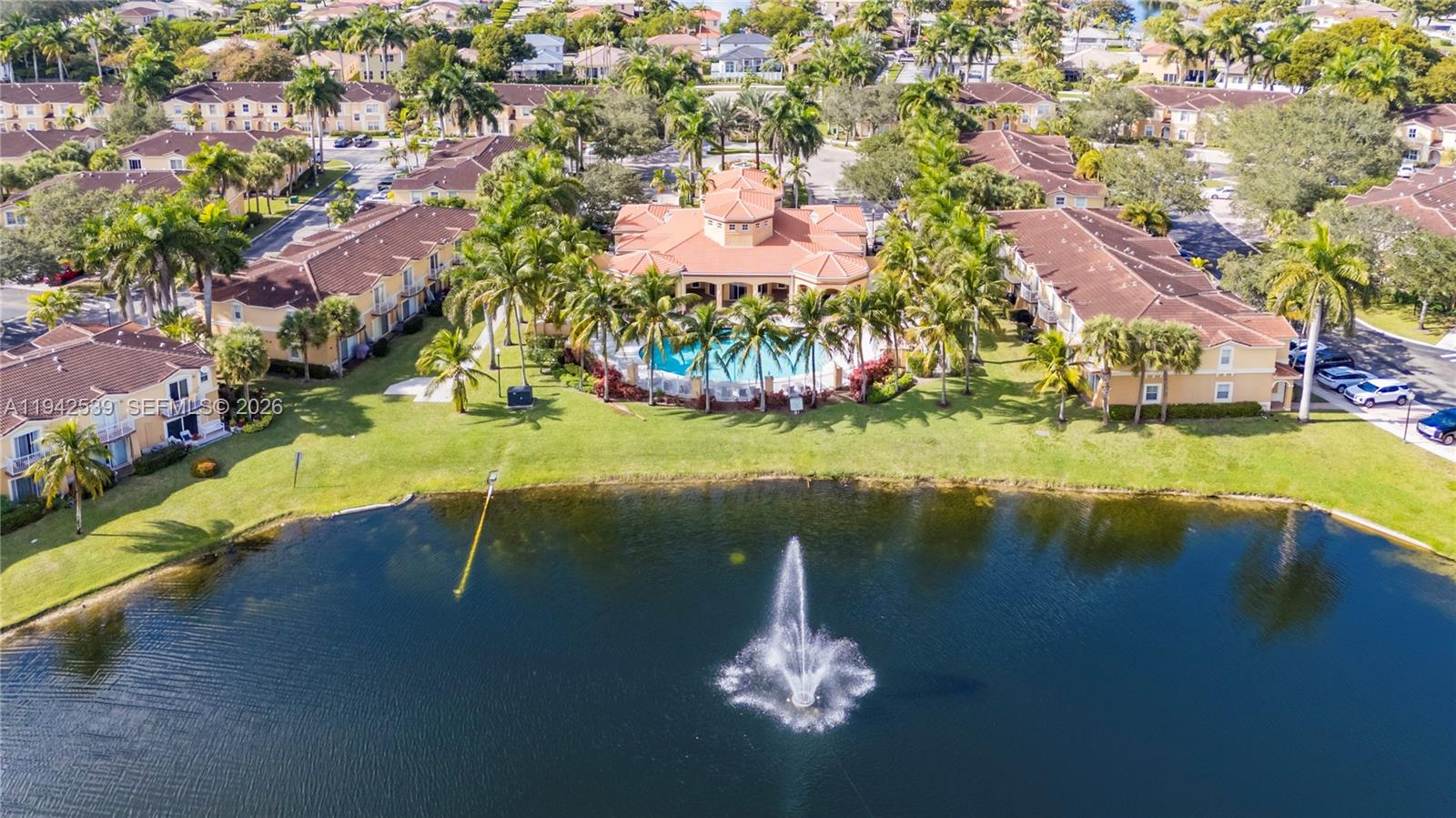 MELROSE POINT CONDO - Residential