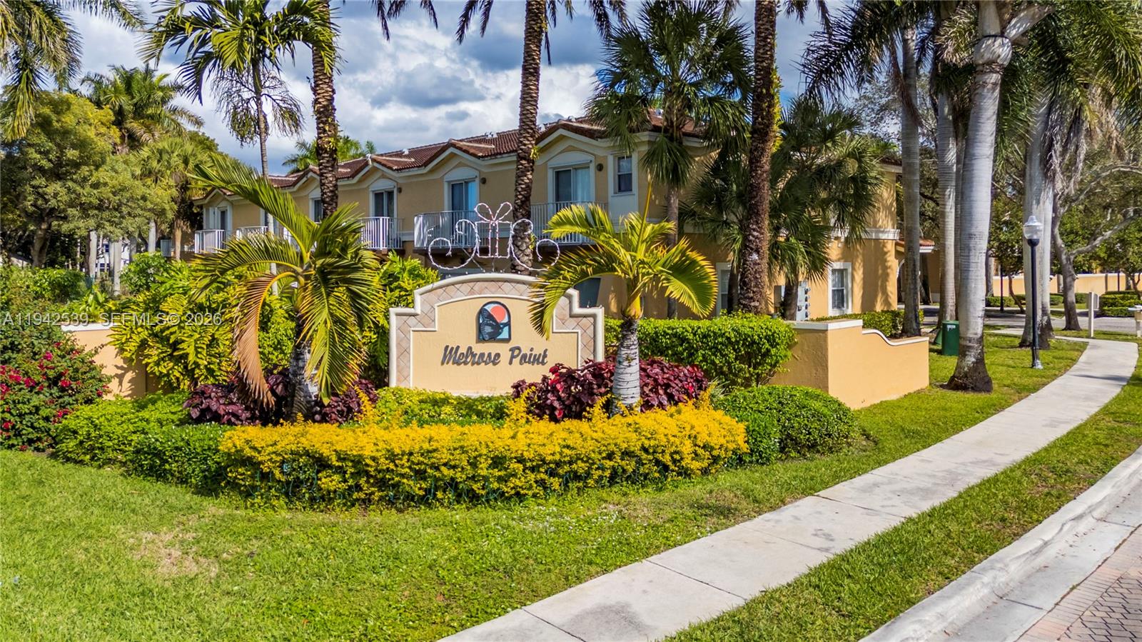 MELROSE POINT CONDO - Residential