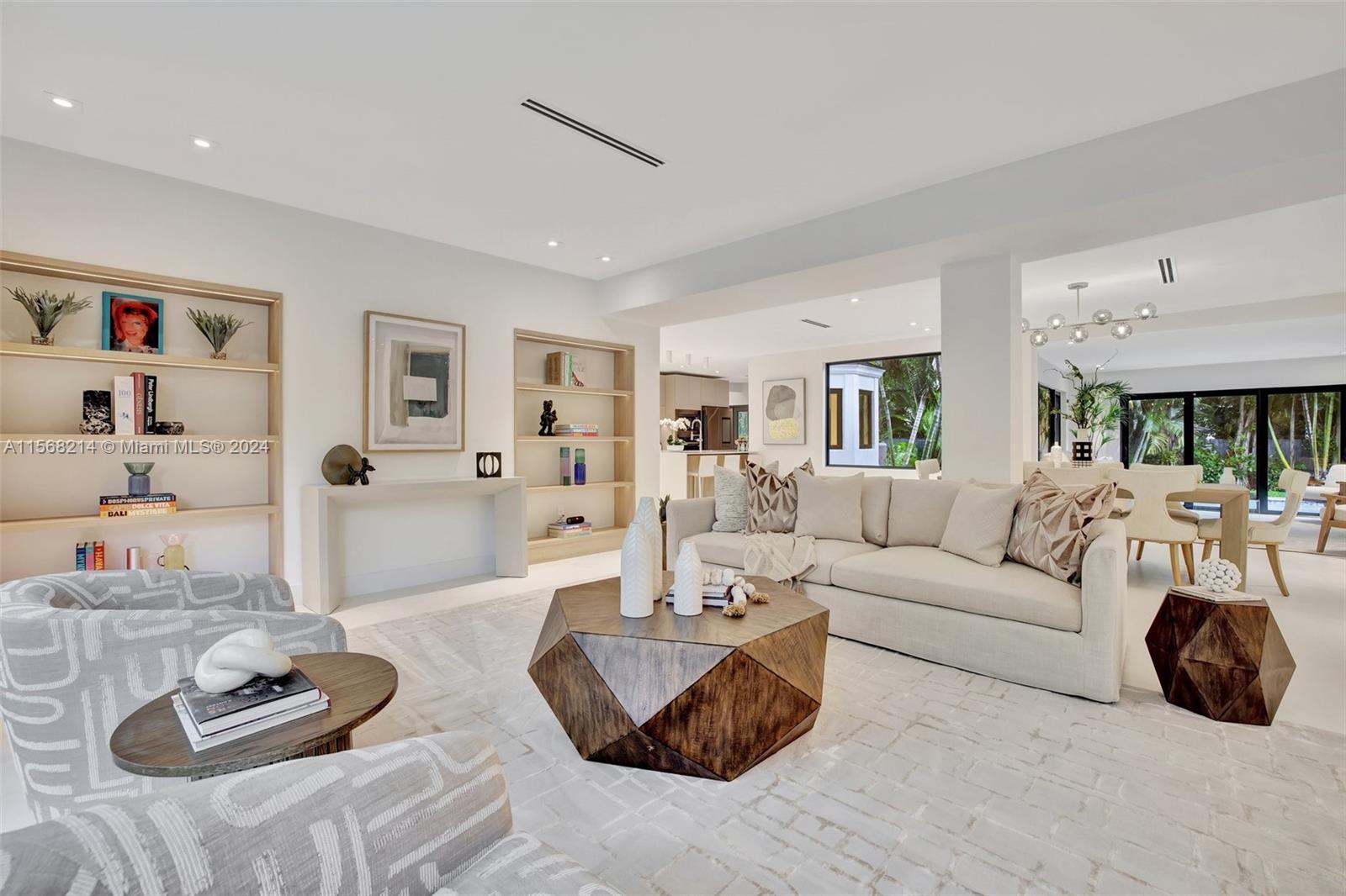 NAUTILUS EXTENSION - Residential