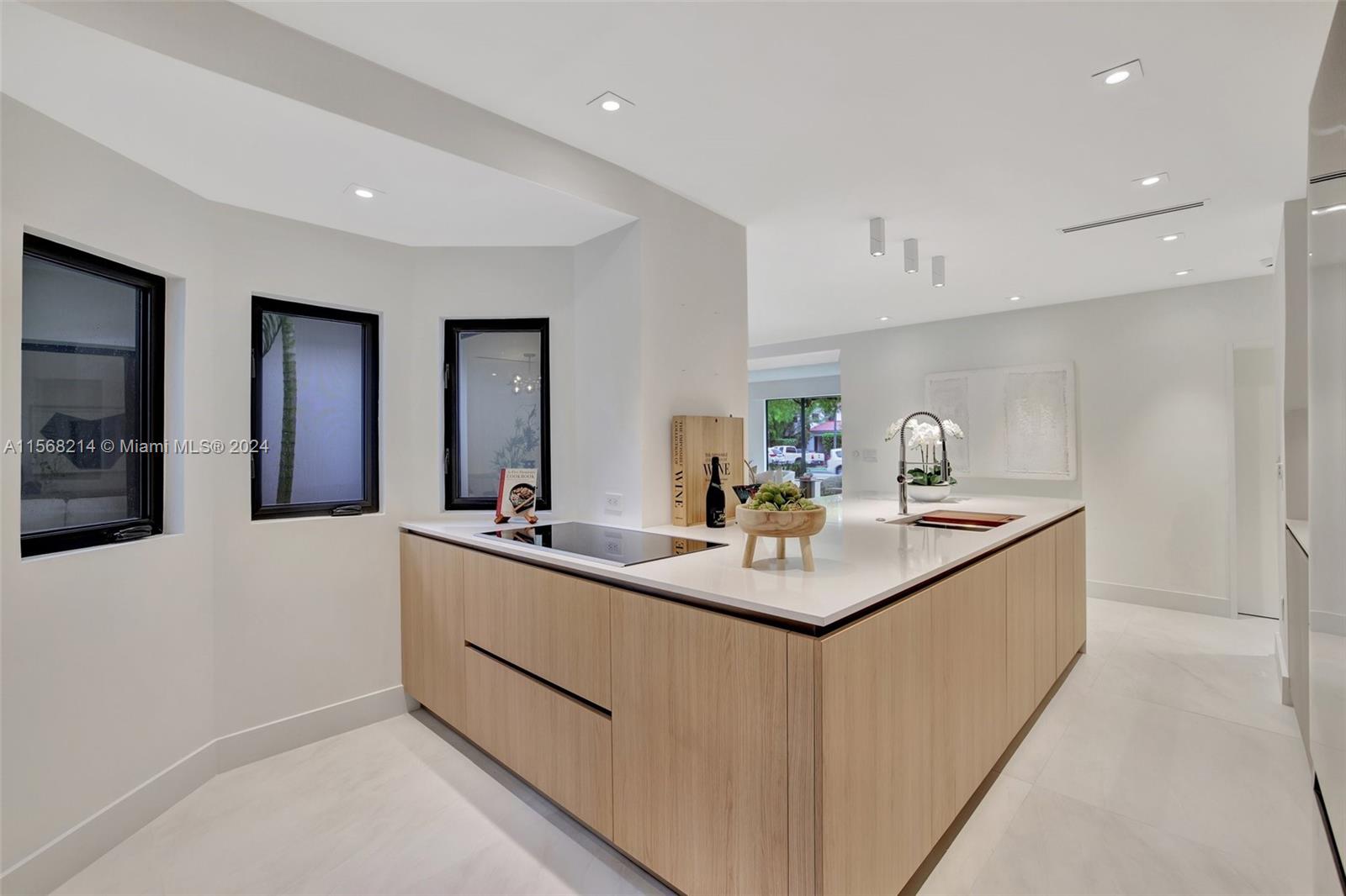 NAUTILUS EXTENSION - Residential