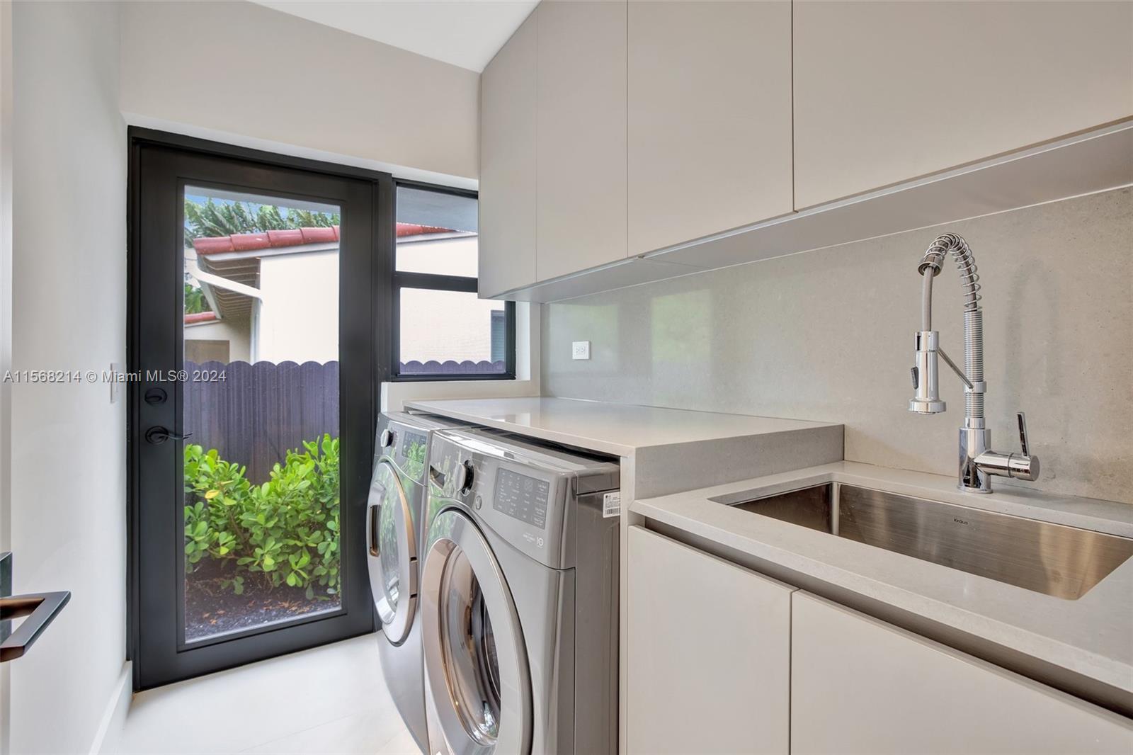 NAUTILUS EXTENSION - Residential