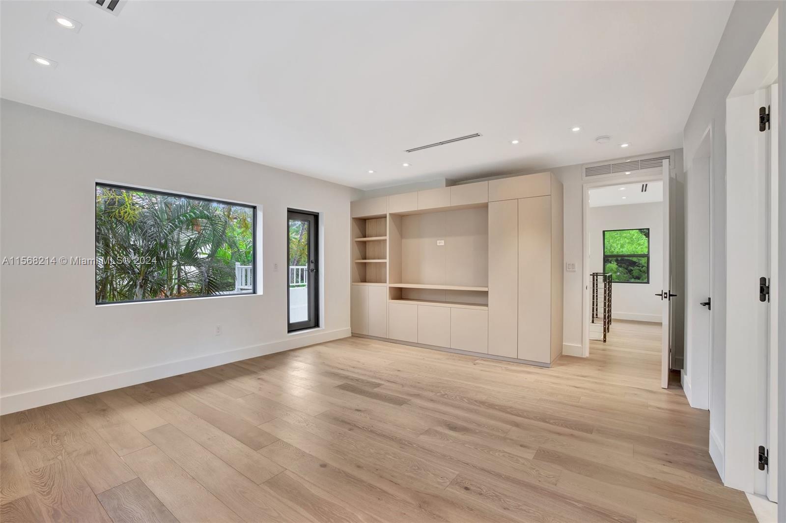 NAUTILUS EXTENSION - Residential