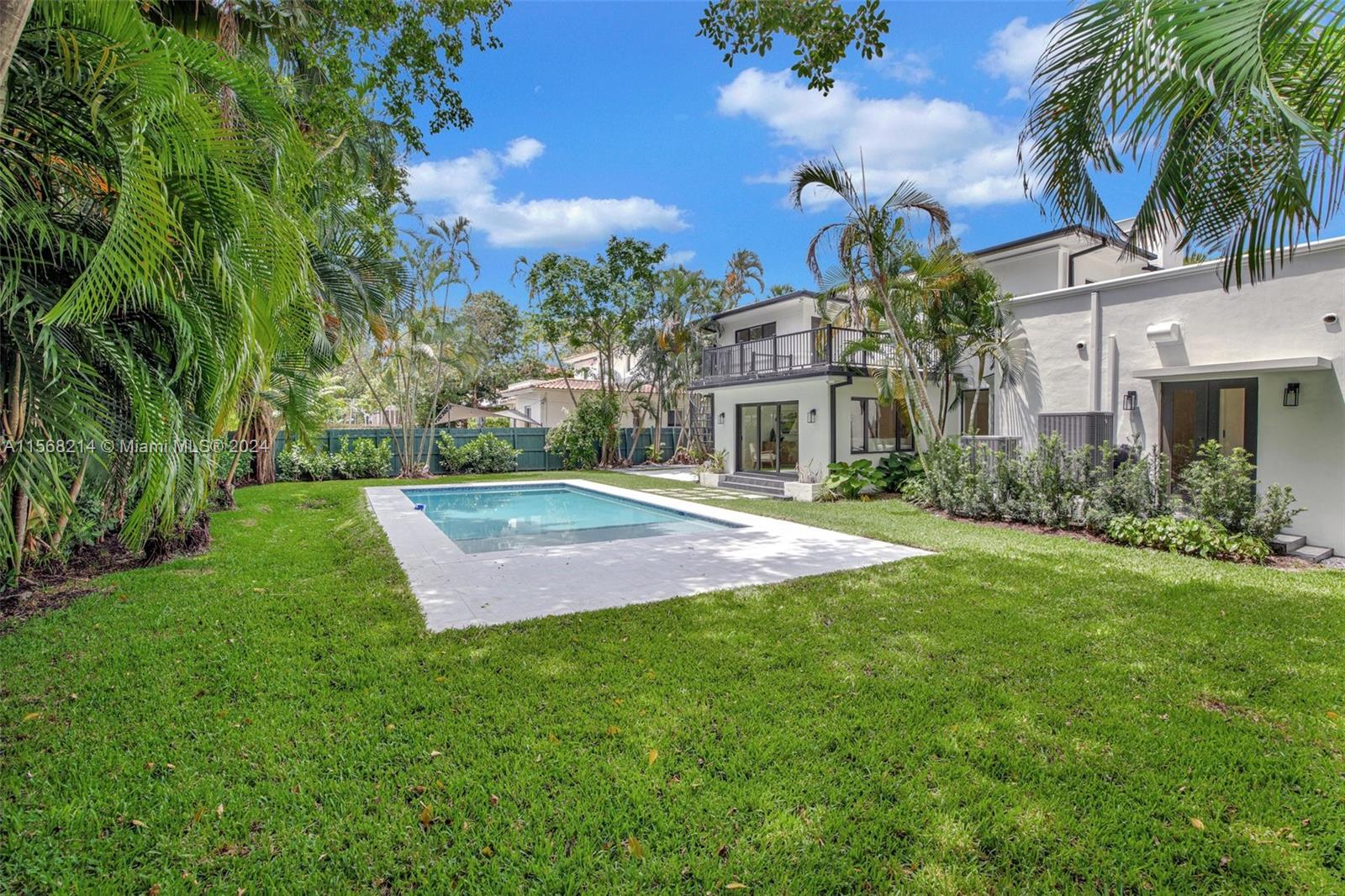 NAUTILUS EXTENSION - Residential