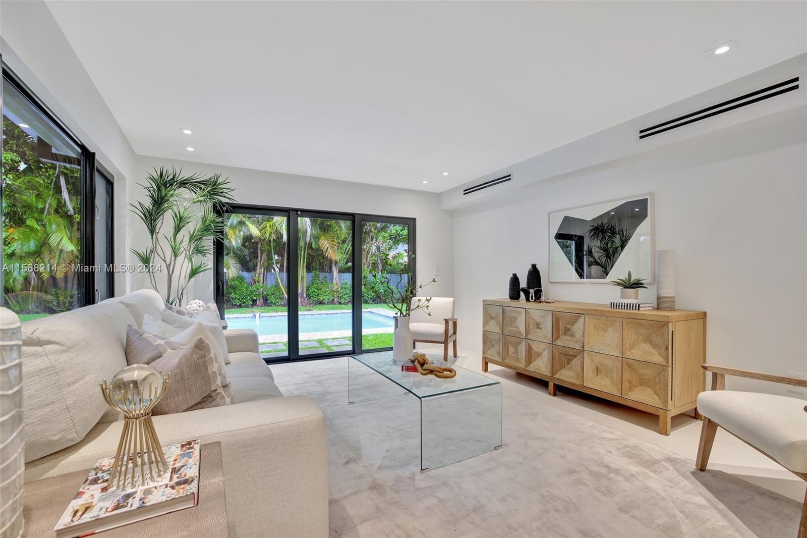 NAUTILUS EXTENSION - Residential