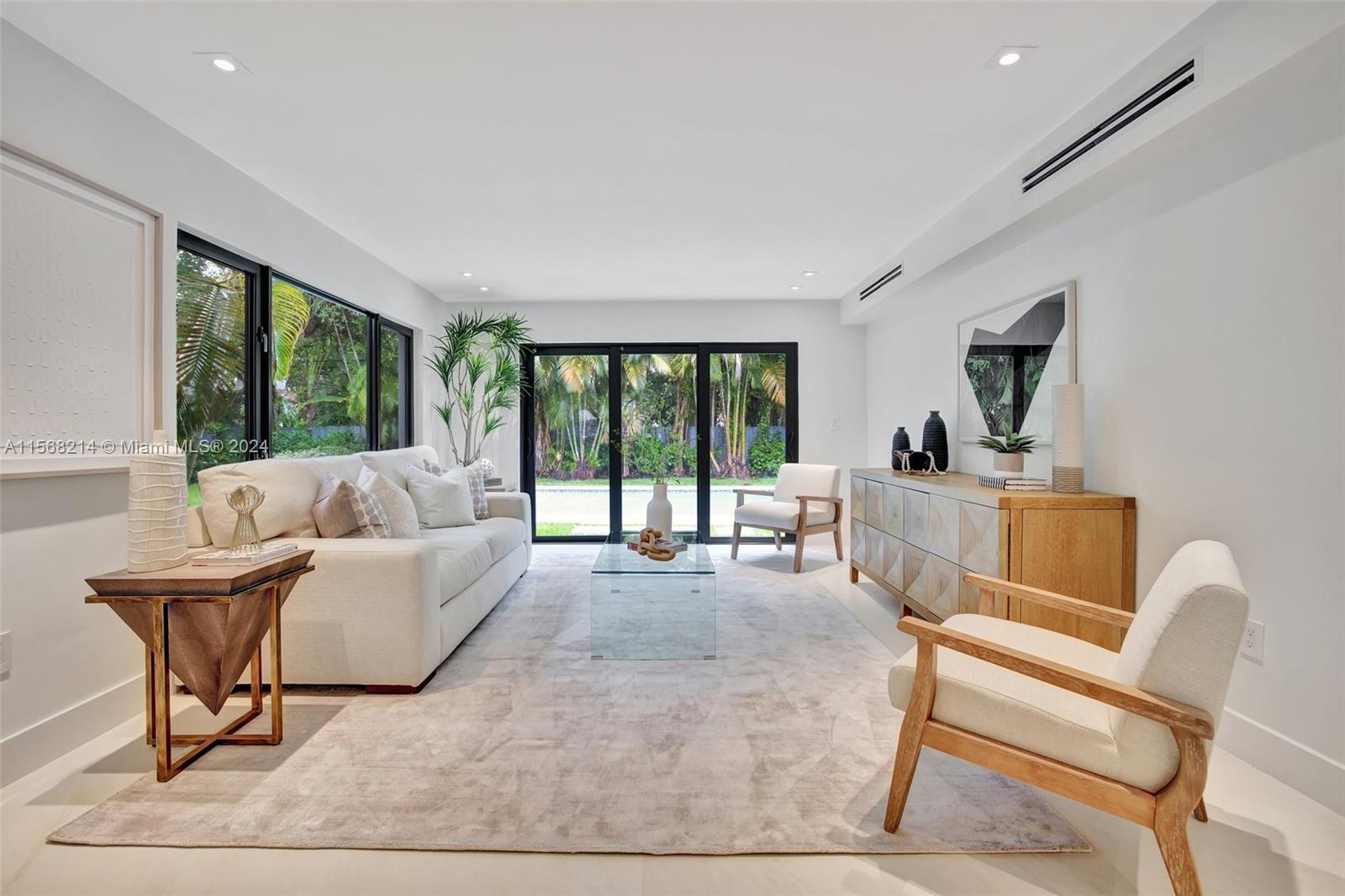 NAUTILUS EXTENSION - Residential