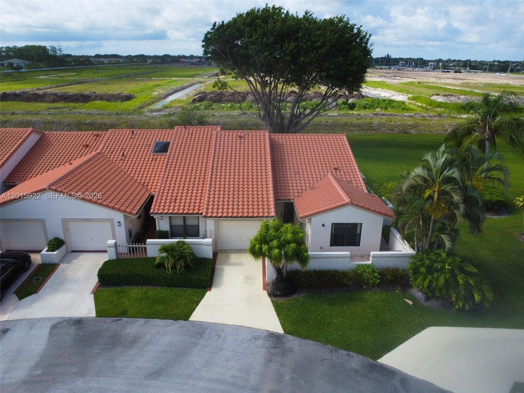Photo of 20013 Mona Cir, Boca Raton, FL 33434 (MLS # A12015922)