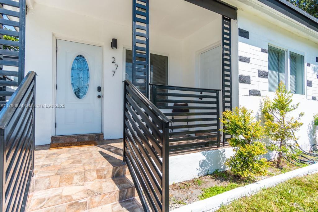 277 Nw 48th St 1, Miami, Broward County, Florida - 2 Bedrooms  
1 Bathrooms - 
