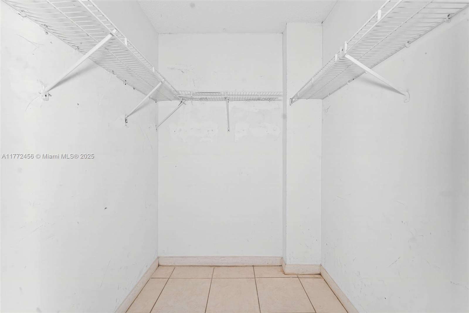 CAMBRIDGE ESTATES - Residential