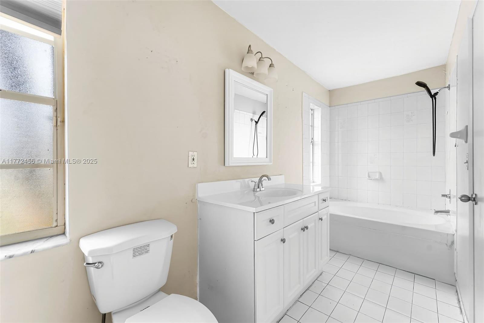 CAMBRIDGE ESTATES - Residential