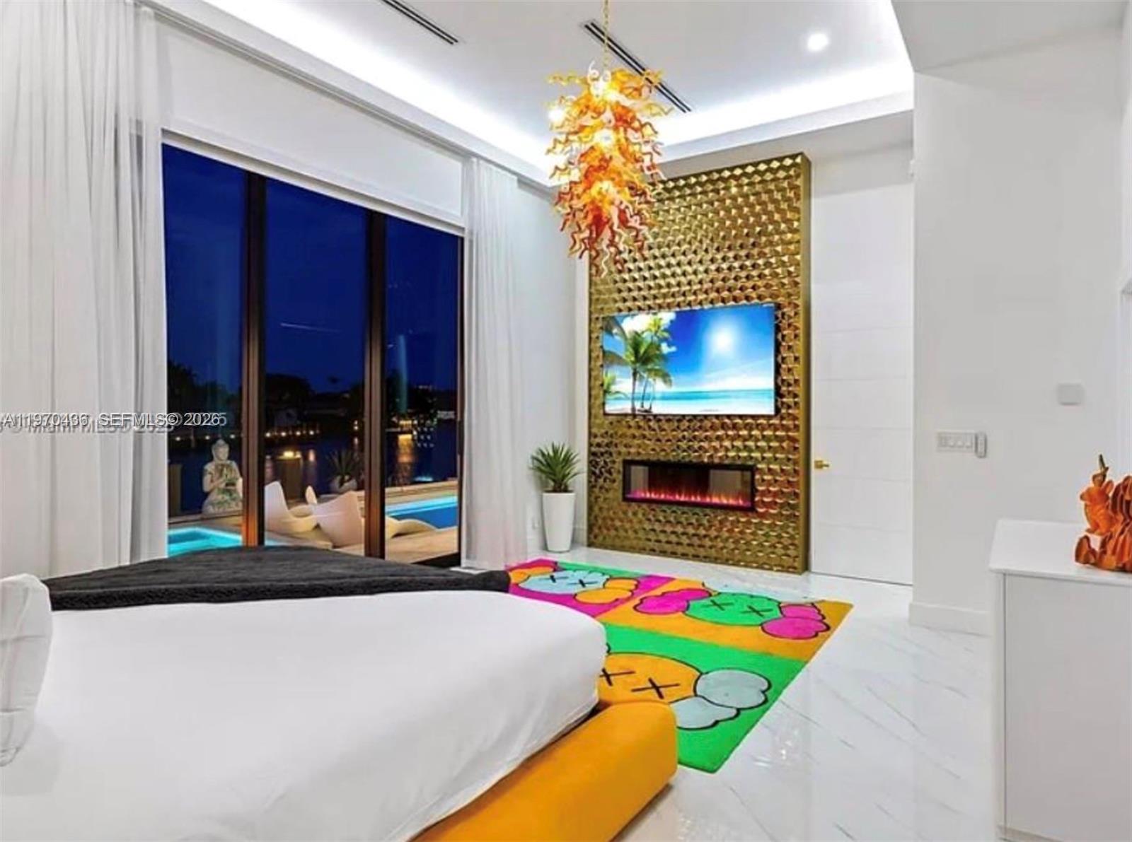 NORTH BAL HARBOUR - Residential