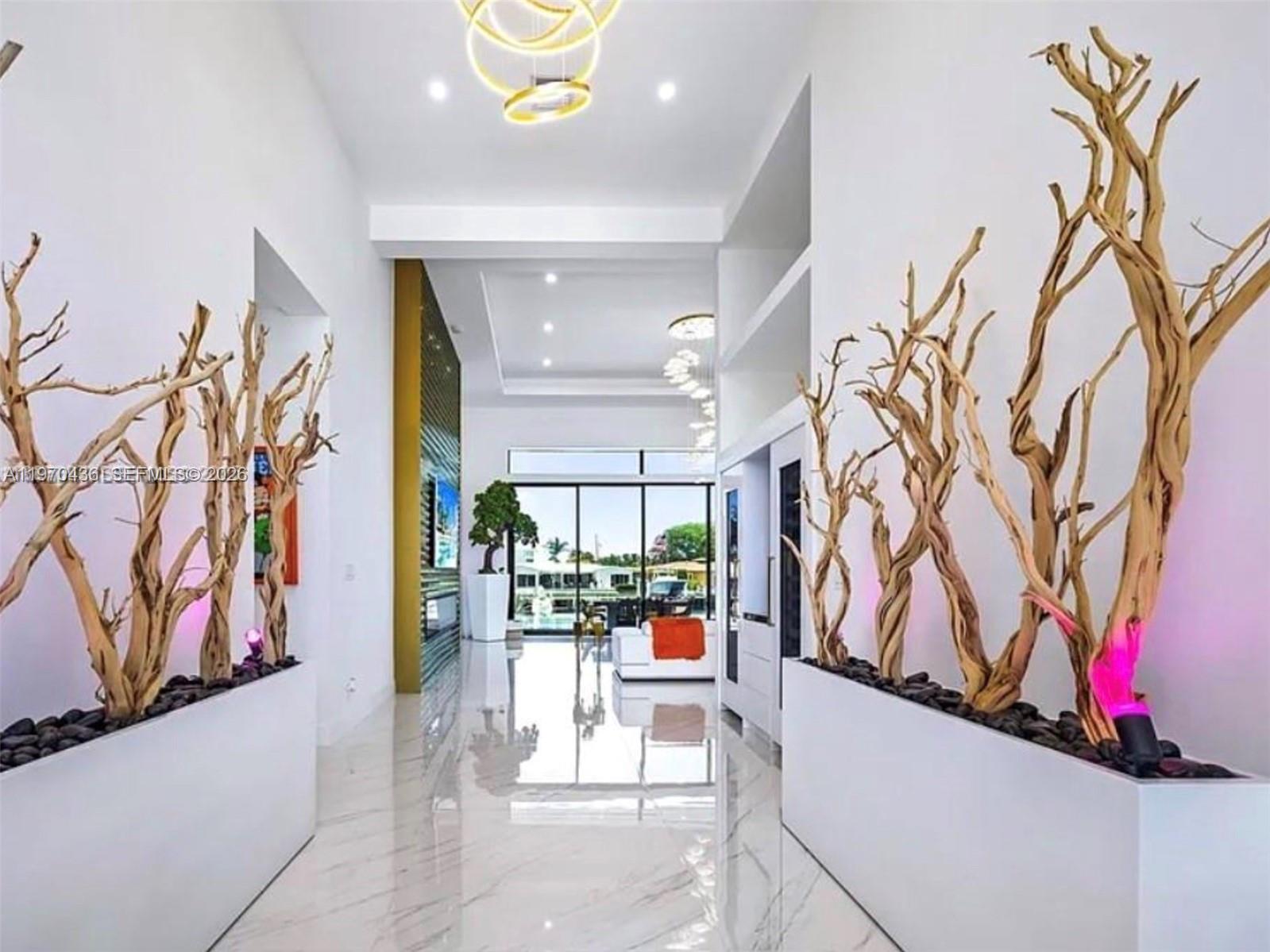 NORTH BAL HARBOUR - Residential