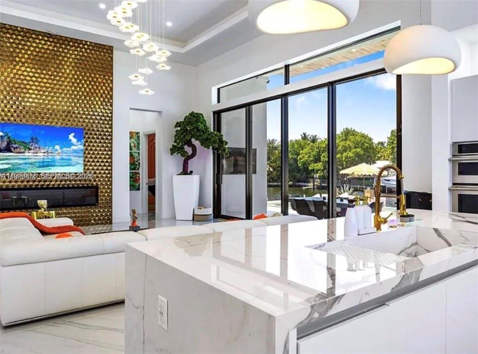 NORTH BAL HARBOUR - Residential