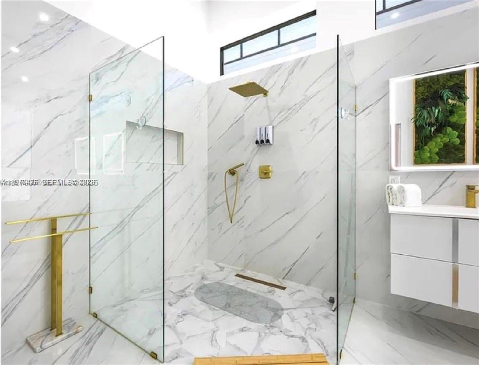 NORTH BAL HARBOUR - Residential