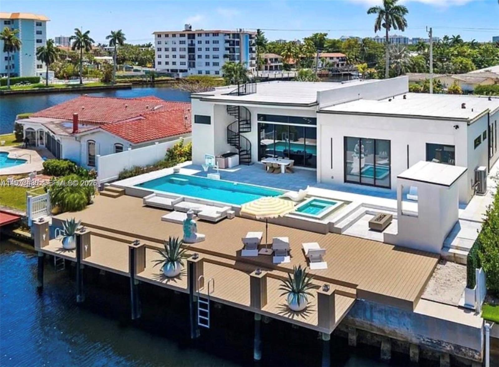 NORTH BAL HARBOUR - Residential