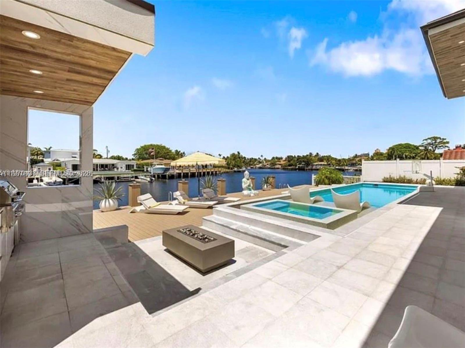 NORTH BAL HARBOUR - Residential